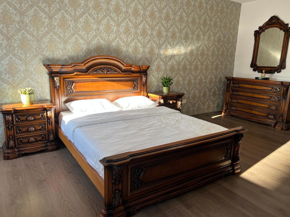 Apartment Coroni Piata Sfatului Apart Brașov