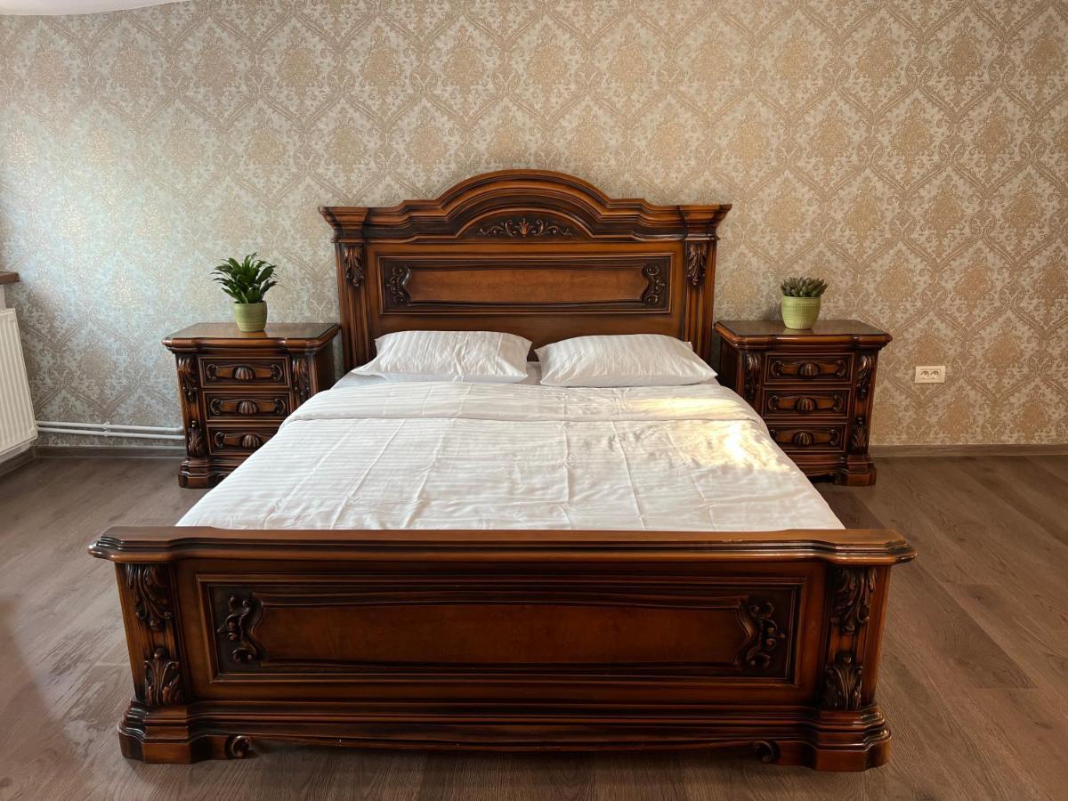 Apartment Coroni Piata Sfatului Apart Brașov